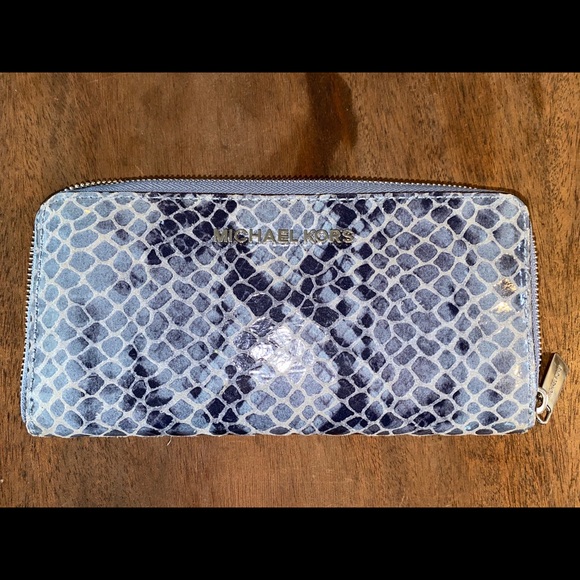 Michael Kors purse and wallet - Picture 7 of 7